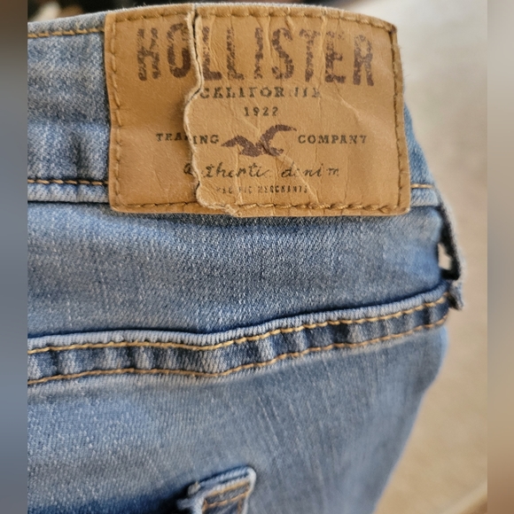 Jeans - Picture 3 of 4